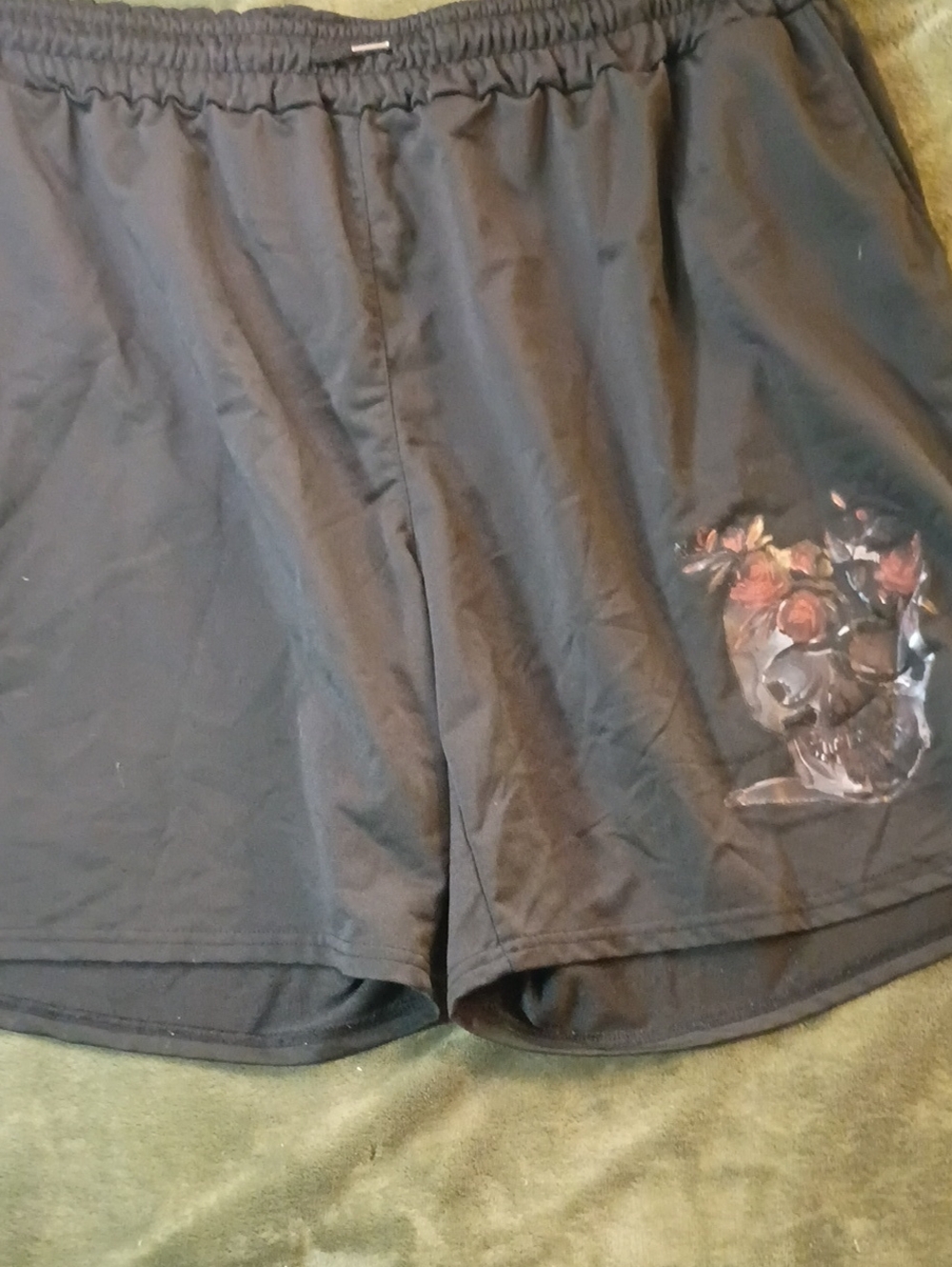 Source Unknown Black Athletic Shorts with Floral Skull Print